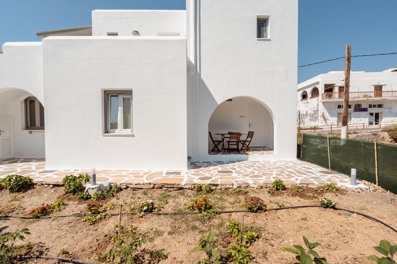 Celestial Seaview Apartments- Apollon Naxos City ภายนอก รูปภาพ