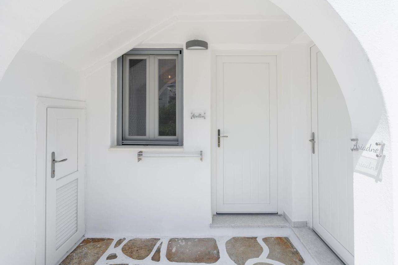 Celestial Seaview Apartments- Apollon Naxos City ภายนอก รูปภาพ