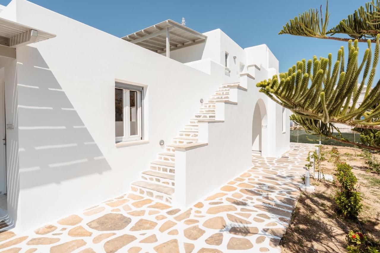 Celestial Seaview Apartments- Apollon Naxos City ภายนอก รูปภาพ