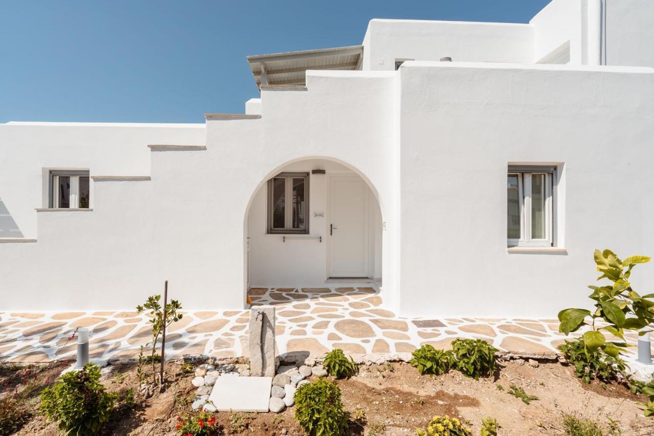 Celestial Seaview Apartments- Apollon Naxos City ภายนอก รูปภาพ